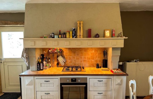 Brossac House | Secluded Getaway in the Woods Pool & Ponds