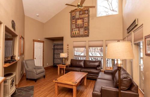Salida House | Secluded Getaway with Mountain Views along the Arkansas River in Colorado
