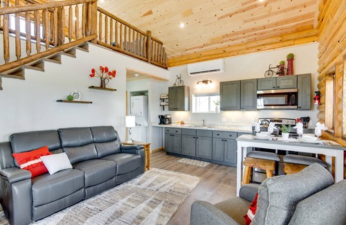 Grand Junction Cabin | Secluded Grand Junction Getaway w/Sweeping Views!
