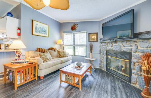 Hampstead House | Secluded Hampstead Vacation Rental with Deck!