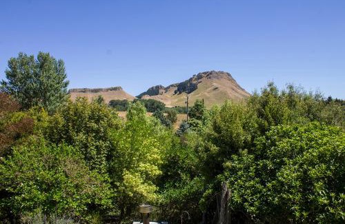 Tuki Tuki House | Secluded Haven Near Bush, Beach & Havelock North