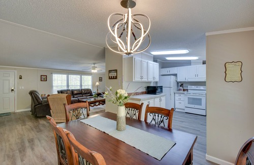 Hayesville Cabin | Secluded Hayesville Cabin Rental w/Deck & Grill!