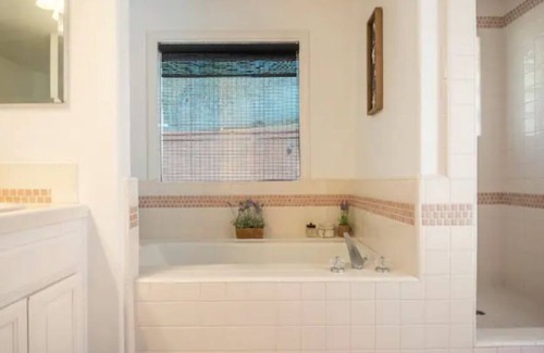 Escondido House | Secluded Hideaway