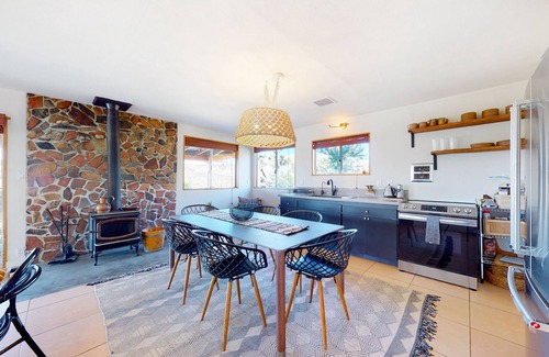Yucca Valley House | Secluded hilltop home with hot tub, cowboy pool, & amazing views