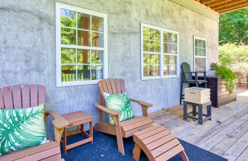 Cullowhee House | Secluded home surrounded by nature with deck, WiFi, & W/D - walk to waterfall