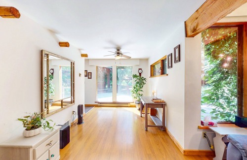 Christina Lake House | Secluded home with gazebo, BBQ & walking distance to beach