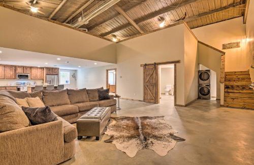 Yantis House | Secluded Home with Gas Grill, 3 Mi to Boating!