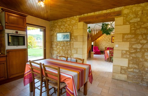 La Roque-Gageac Cottage | Secluded house 6 ppl, Dordogne, terrace, pets allowed