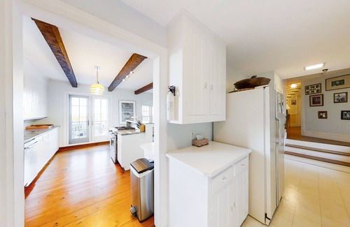 South Bristol House | Secluded House on South Bristol's Highest Point w/Water Views