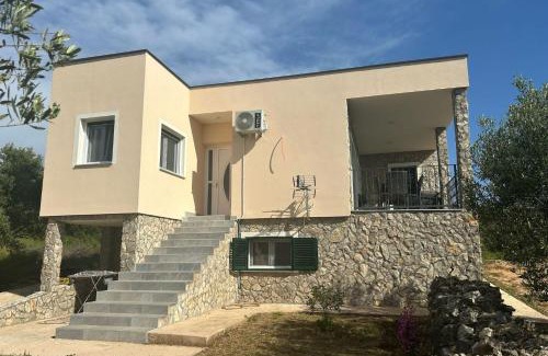 Pasman House | Secluded house with a parking space Cove Zuborovica, Pasman - 24333