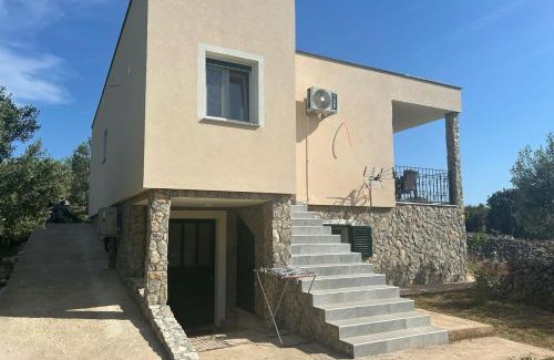 Pasman House | Secluded house with a parking space Cove Zuborovica, Pasman - 24333