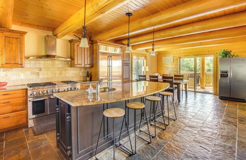 Eldorado Cabin | Secluded Iowa Home Near Hiking & Fishing!