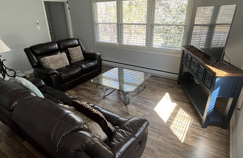Jamestown House | Secluded Jamestown home near great restaurants