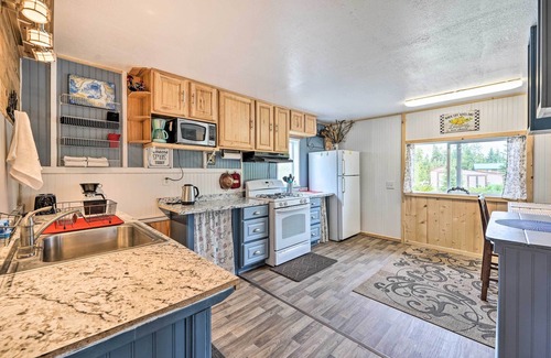 Ninilchik Cottage | Secluded Kenai Peninsula Cottage in Ninilchik