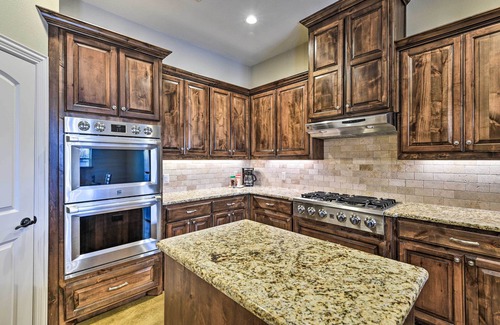 Era House | Secluded Krum Home w/Patio & Gas Grill!