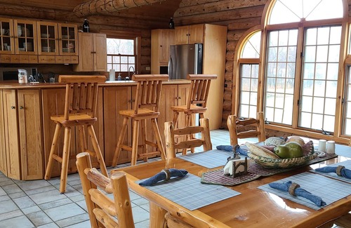 Westfield House | Secluded Lake front log cabin home in Chautauqua County