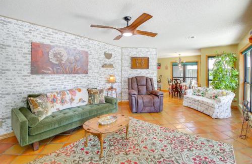 Mid America House | Secluded Lake Hamilton Access Hot Springs Home