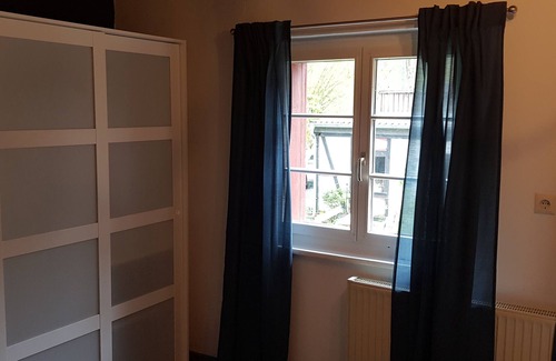 Immerath House | Secluded location in the forest! Renovated farmhouse, family and pet friendly