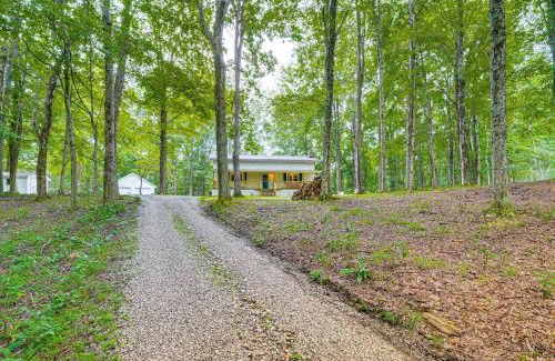 Walkersville House | Secluded Lodge Stay Day Trip to Audra State Park!
