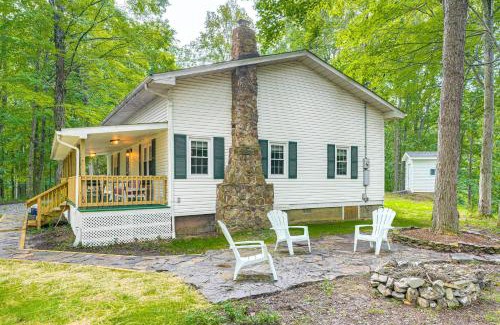 Walkersville House | Secluded Lodge Stay Day Trip to Audra State Park!