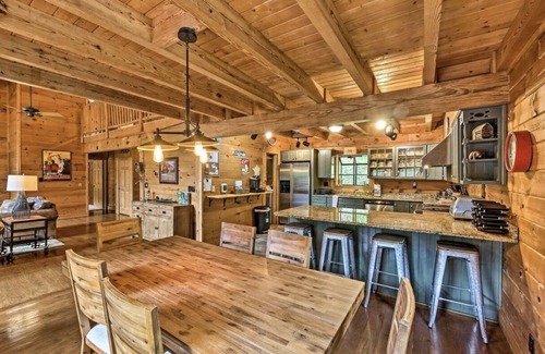 Chatsworth Cabin | Secluded Luxe Cabin with Waterfall/Creek Views 2 Decks, and Hiking!