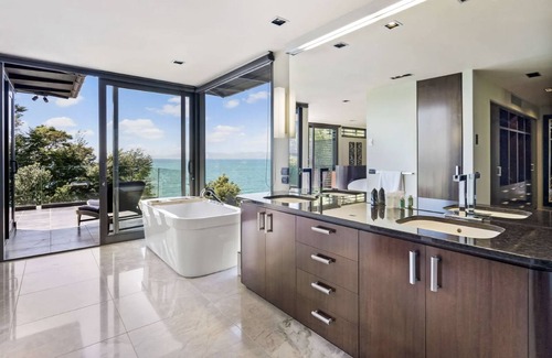 Ngaio Bay Cabin | Secluded Luxury Lodge, with direct access to semi private beach