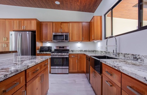 Dominical House | Secluded Luxury Rainforest Villa on the Baru River close to Dominical Beach !