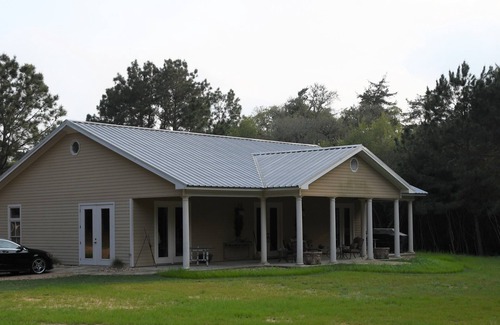 New Ulm Apartment | Secluded Luxury Room in the Forest