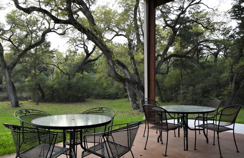 New Ulm Apartment | Secluded Luxury Room in the Forest