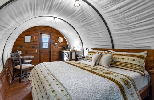 Montgomery Cabin | Secluded Luxury Wagon | Pond King Bed Patio