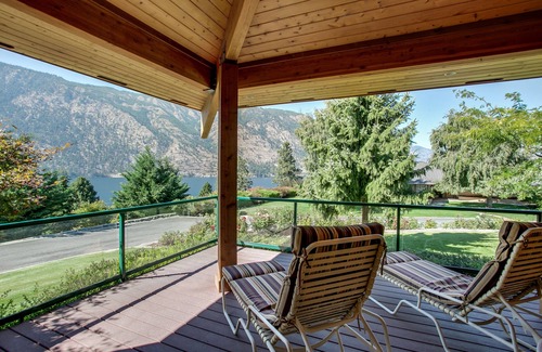 Manson House | Secluded Manson Pool House with Private Pool & Hot Tub, Dock on Lake Chelan