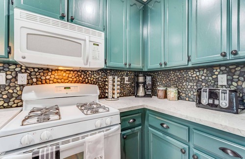 Arrowhead Villas Cabin | Secluded Mountain Home with sledding/snow play