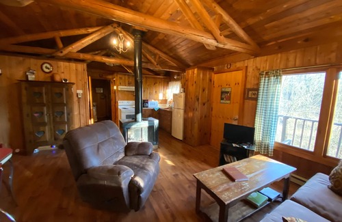 Syria Cabin | Secluded Mountain Cabin, Lakefront, Hiking, Fishing, Relaxing