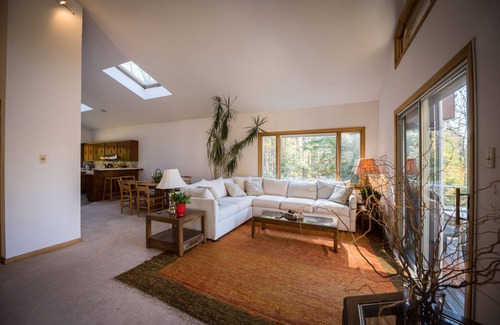 Whitingham Ski Chalet | Secluded Mountain Chalet