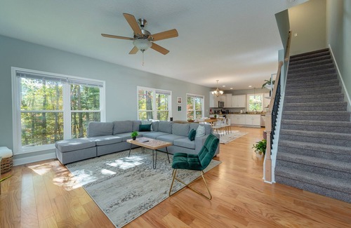 Fletcher Cottage | Secluded Mountain Cottage w HOT TUB near Asheville
