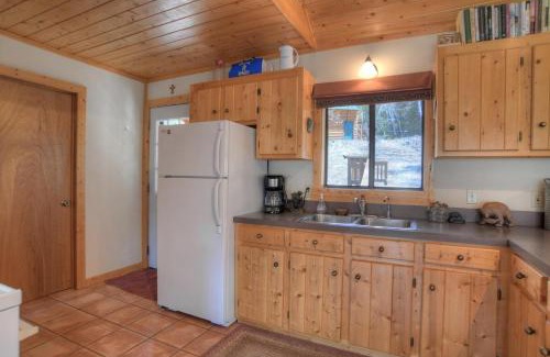 Creede House | Secluded Mountain Getaway