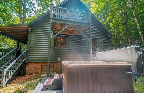 Zionville House | Secluded mountain retreat. Away form it all, but close to everything.