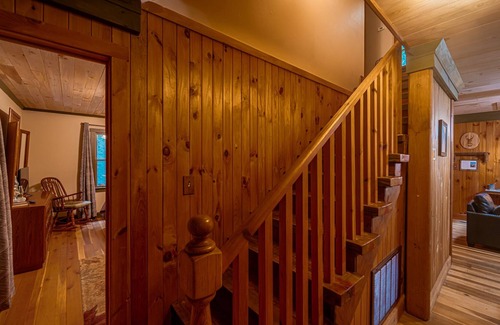 Zionville House | Secluded mountain retreat. Away form it all, but close to everything.