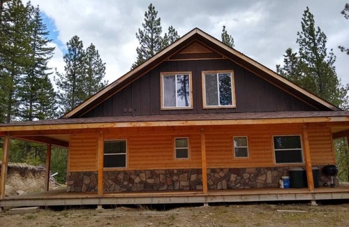 Tamarack Resort Cabin | Secluded mountain retreat