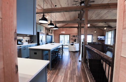 Fishers Hill House | Secluded Mountain Cabin with Spectacular Views- Hiker's Dream