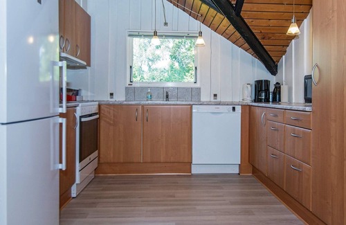 Ansager House | Secluded Oasis by Kvie Lake-By Traum