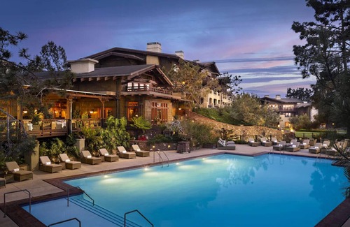 Torrey Pines Hotel | Secluded Oasis in Torrey Pines! Swimming Pool, Onsite Golf Course, Pets Allowed!