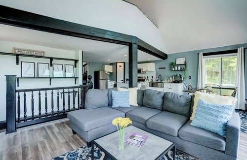 Springwater Ski Chalet | Secluded Oasis: Luxurious Retreat with Stunning Views 2BR/1BA