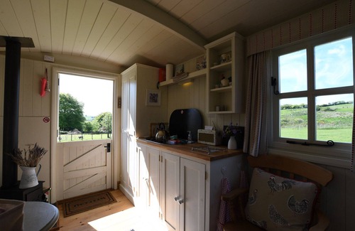 Stoke Rivers Cabin | Secluded, peaceful large Shepherd hut on 14 acre smallholding.