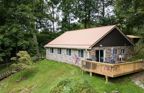 Carrollton House | Secluded, pet friendly, fishing, hot tub, Wi-Fi!