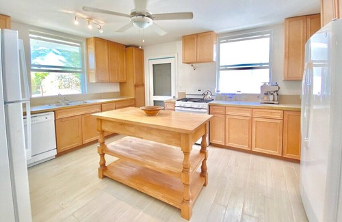North Palmetto Point House | Secluded Pink Snd Beachfront Estate w/Htd Pool