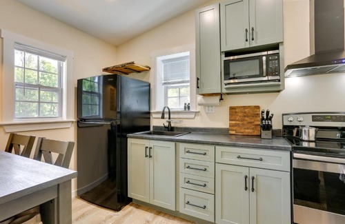 East Stroudsburg House | Secluded Poconos Cabin 75 Acres and Fire Pit!
