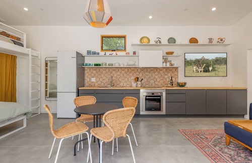 Ojai Apartment | Secluded pool house retreat in Ojai