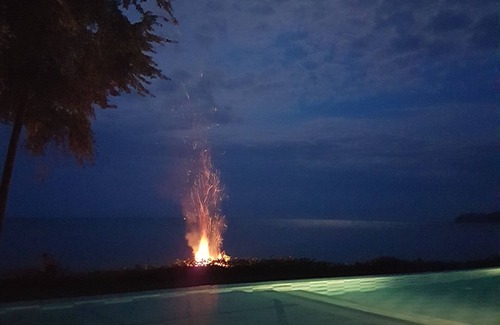 Bondalem Villa | secluded private resort on beach
