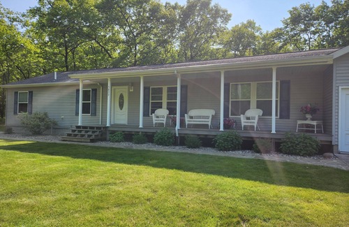 Caseville House | Secluded private home with golf cart to take you to the beach!